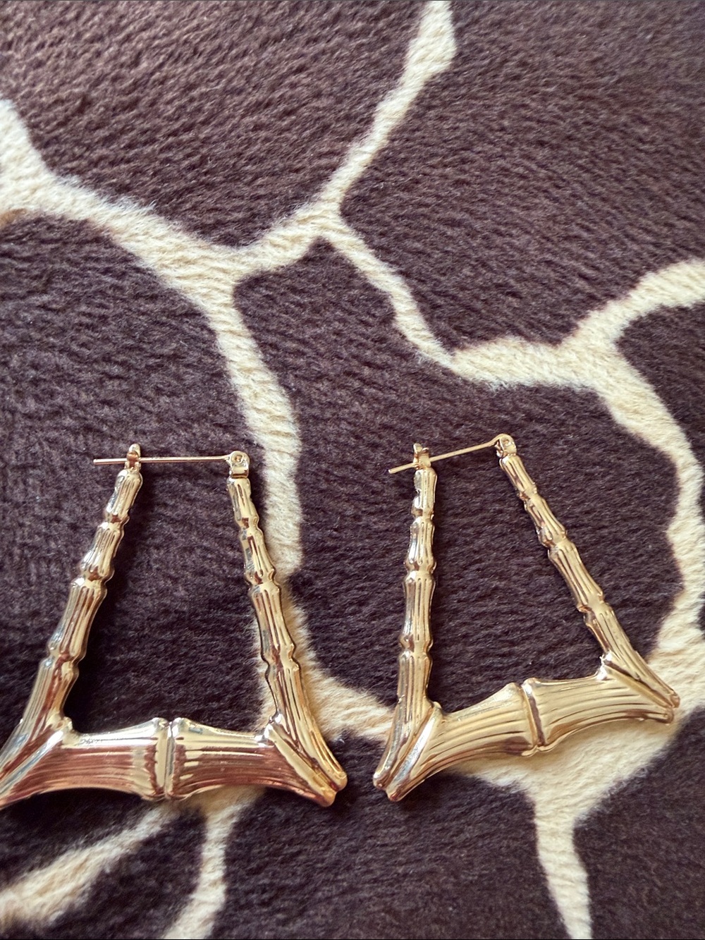 Vintage 90’s Gold Tone Bamboo Earrings - Picture 4 of 4